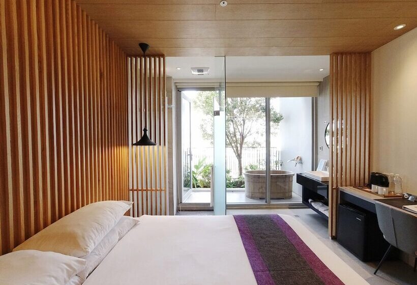 اتاق لوکس, Royal Roi