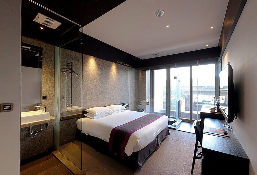 اتاق لوکس, Royal Roi