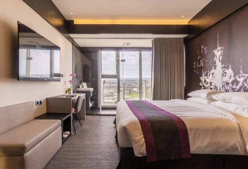 اتاق لوکس, Royal Roi