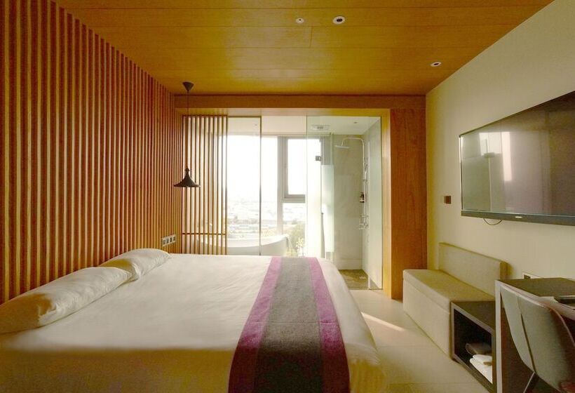 اتاق لوکس, Royal Roi