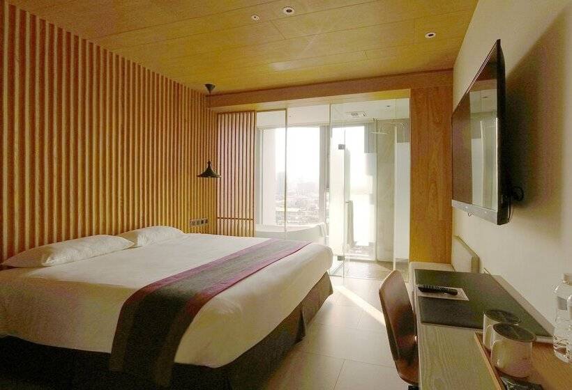 اتاق لوکس, Royal Roi