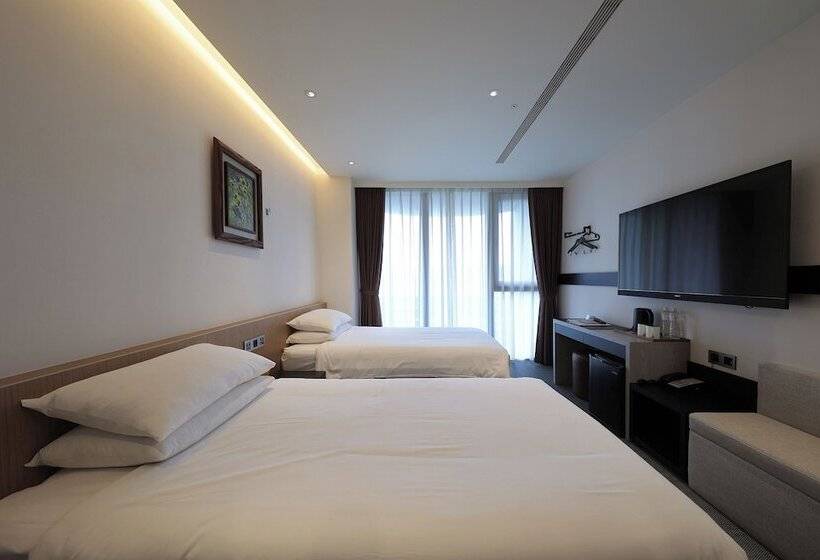 اتاق استاندارد, Royal Roi