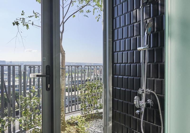 اتاق استاندارد, Royal Roi