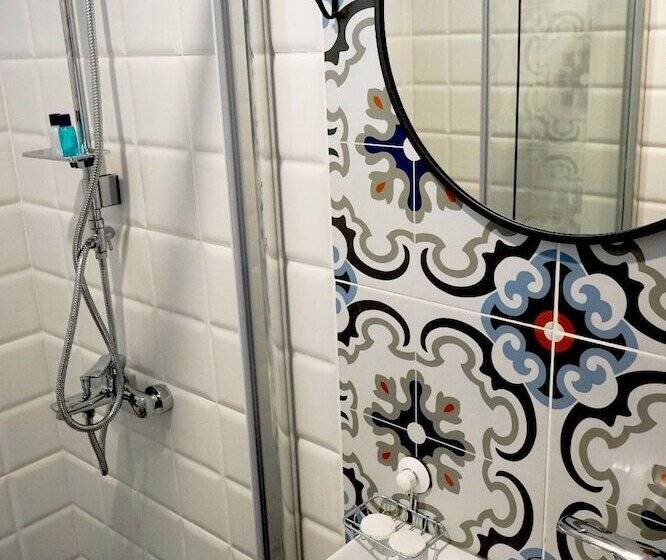 מיטה בחדר משותף, İsinda Pansiyon