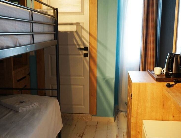 מיטה בחדר משותף, İsinda Pansiyon