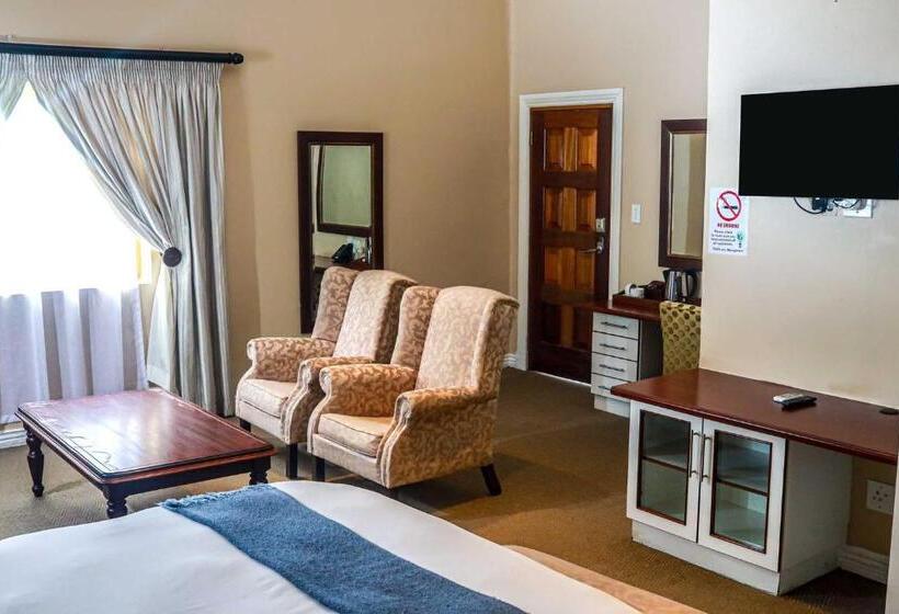 Люкс, Komani Resorts