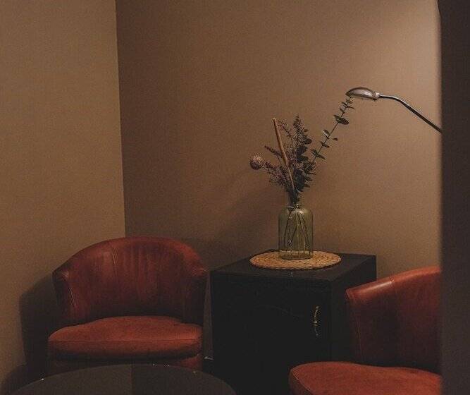 スーペリアールーム, Mojo Hotell