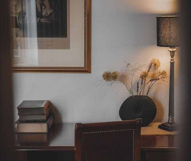 スイート, Mojo Hotell