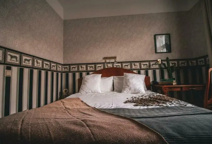اتاق استاندارد یک نفره, Mojo Hotell