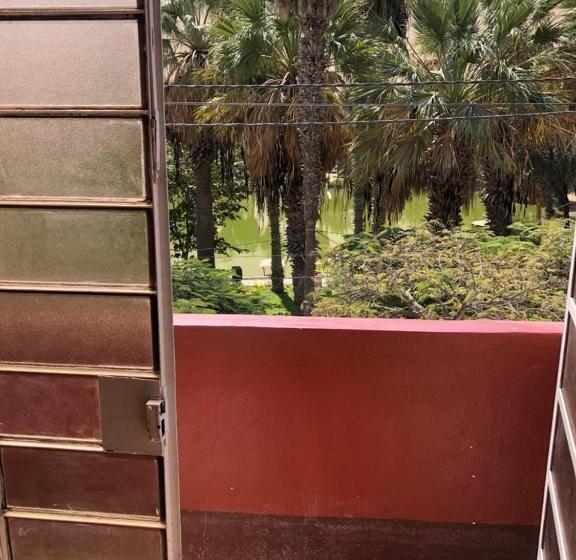 اتاق استاندارد با چشمانداز دریاچه, Hostal Huacachina Sunset