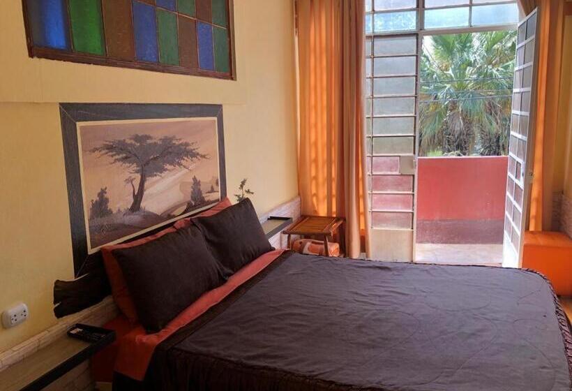 اتاق استاندارد با چشمانداز دریاچه, Hostal Huacachina Sunset