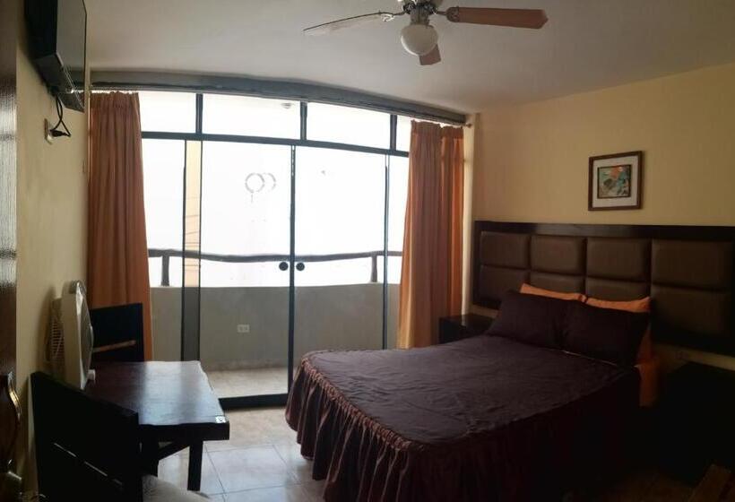 اتاق استاندارد با بالکن, Hostal Huacachina Sunset