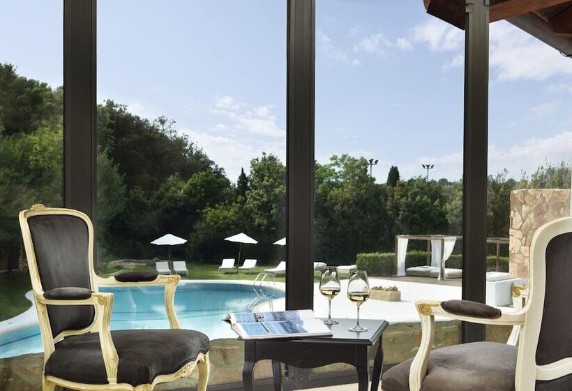 جناح جونيور مطلّ علي حمام السباحة, Argentario Lagoon Resort & Spa