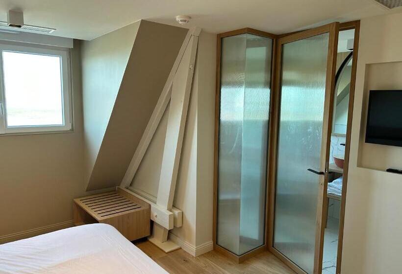 סוויטת דלוקס נוף לים, Face à La Mer