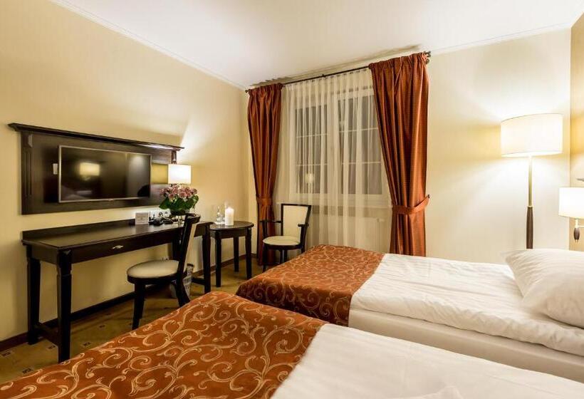 舒适型房间, Krzyski