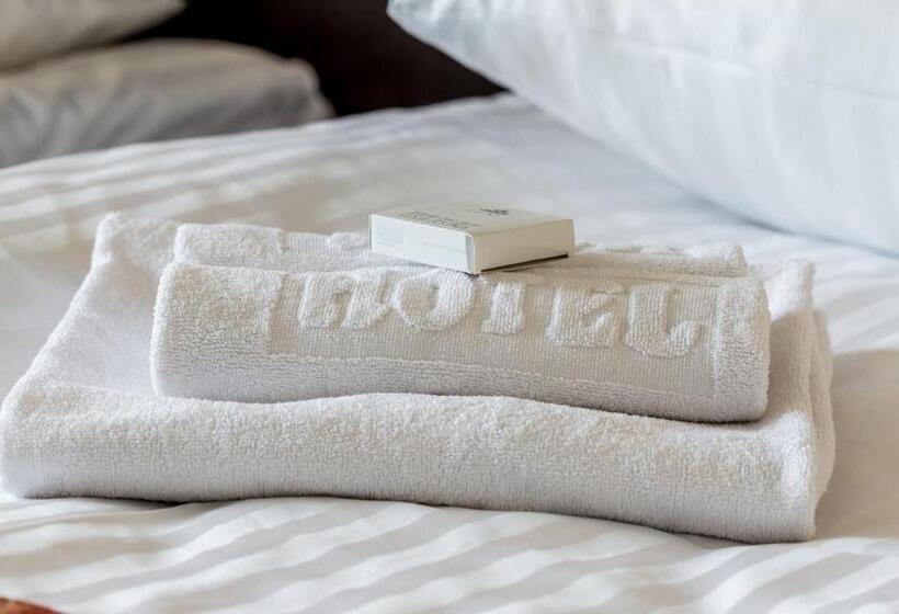 豪华房间, Krzyski