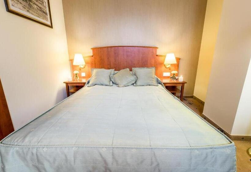 豪华房间, Krzyski