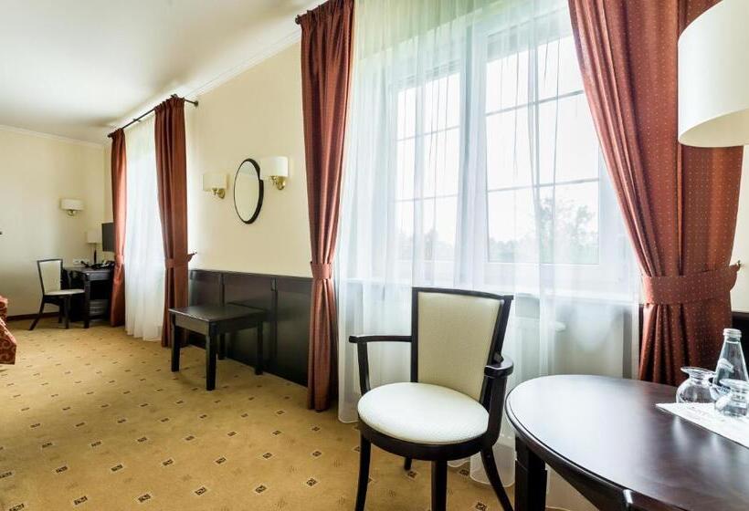 豪华房间, Krzyski