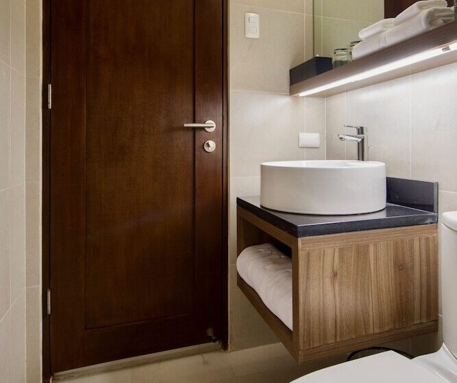 스탠다드 스튜디오, The Sphere Serviced Residences Managed By Hii