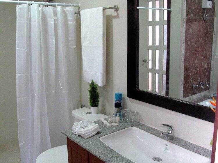 اتاق خانوادگی پایه, Venezia Suites Resort