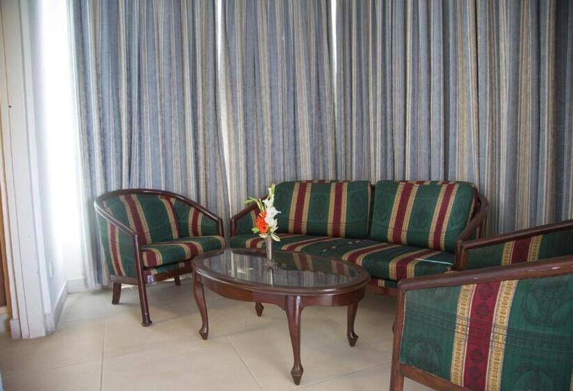 سوئیت پرزیدنت, Beach Luxury