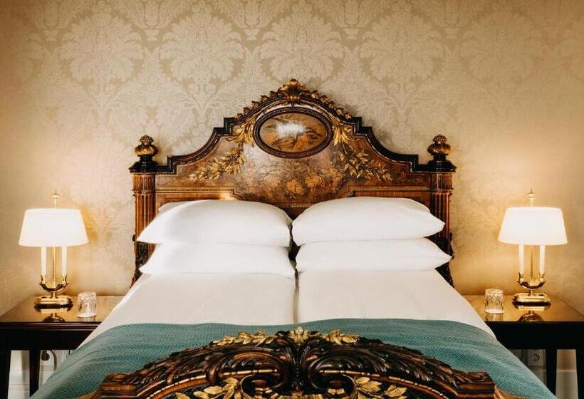 سوییت جونیور, Bristol