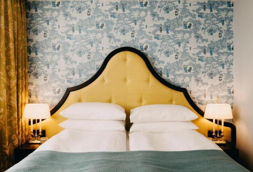 سوییت جونیور, Bristol