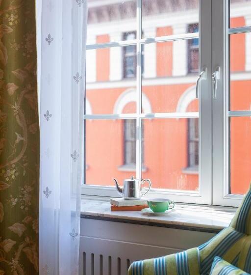 اتاق استاندارد, Bristol