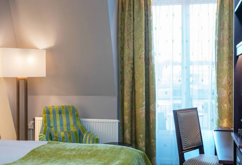 اتاق استاندارد, Bristol