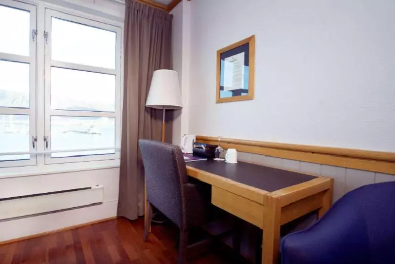 اتاق استاندارد یک نفره, Clarion Collection Hotel With