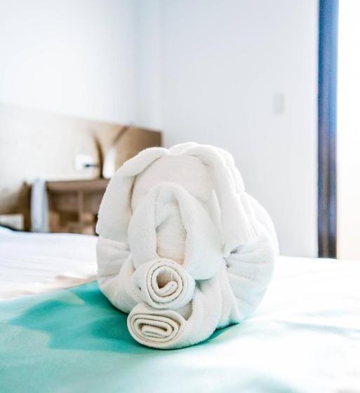 اتاق استاندارد سه نفره, Palau