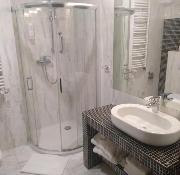 اتاق لوکس, Prezydencki 4 Star