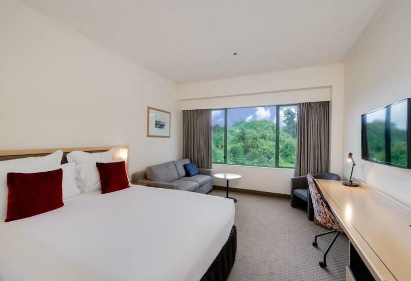 디럭스 룸 킹사이즈 침대, Novotel Rotorua Lakeside
