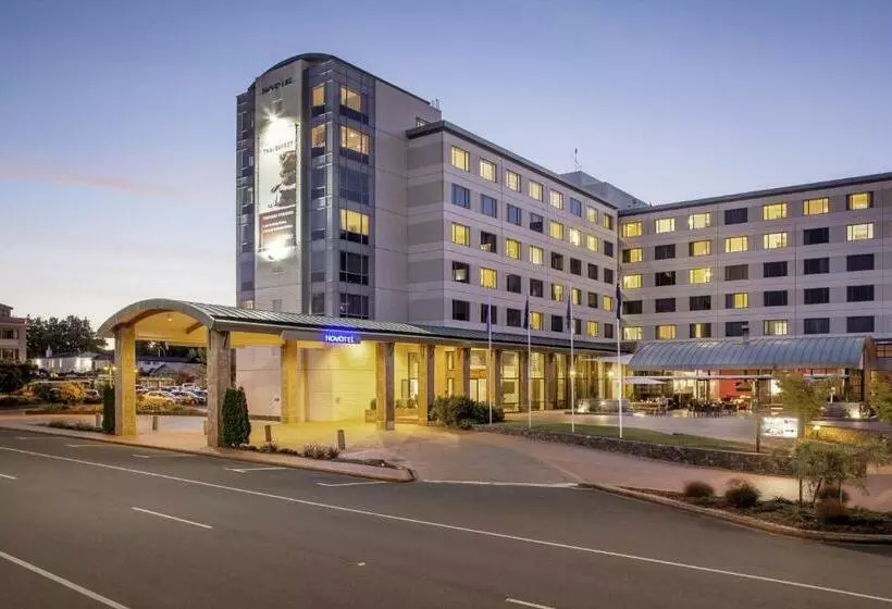 キングサイズベッドのジュニアスイート, Novotel Rotorua Lakeside