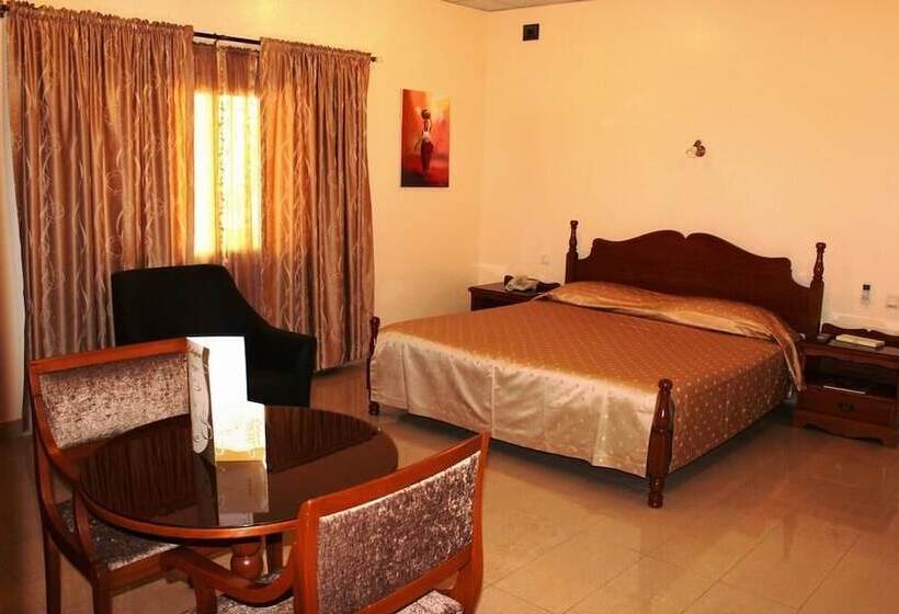 سوییت اجرایی, Prince Hotel Kano