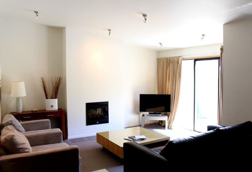 آپارتمان مدیریتی 2 خوابه, St James Apartments