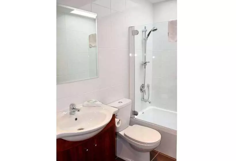 2ベッドルームのエクゼクティブアパートメント, St James Apartments