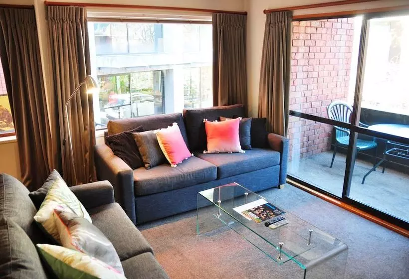 2ベッドルームアパートメント, St James Apartments