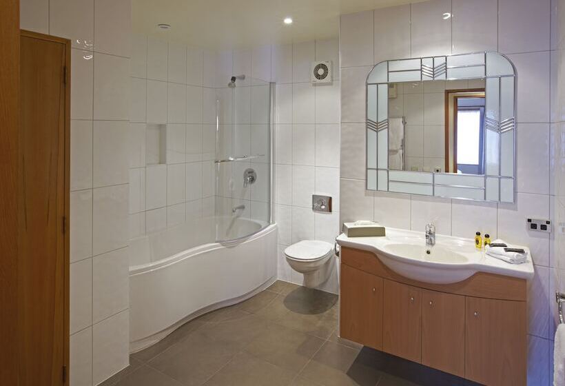 آپارتمان اجرایی 1 خوابه, St James Apartments