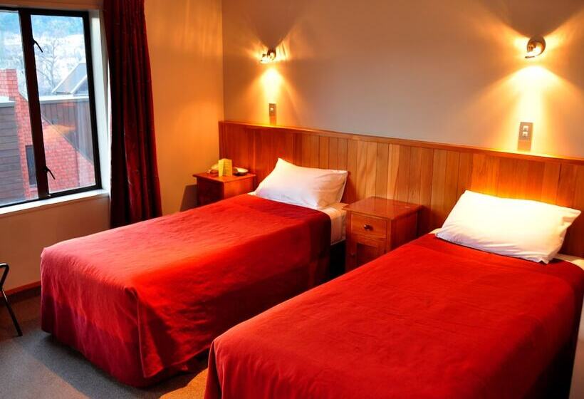 آپارتمان 4 خوابه, St James Apartments