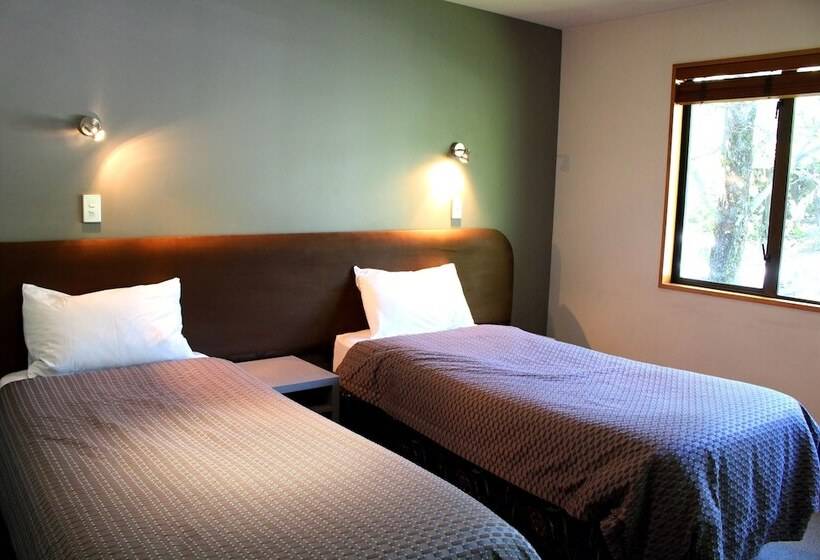 آپارتمان مدیریتی 3 خوابه, St James Apartments