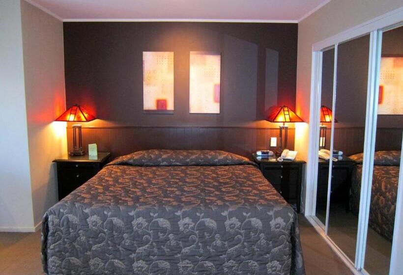 استودیوی استاندارد, St James Apartments