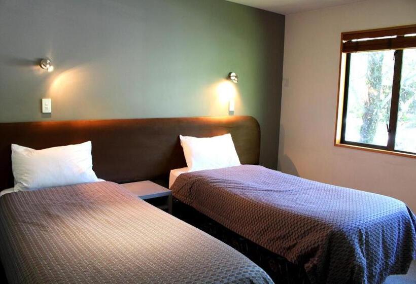 آپارتمان مدیریتی 2 خوابه, St James Apartments