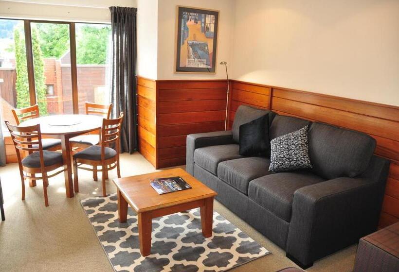 آپارتمان سوپریور 1 خوابه, St James Apartments