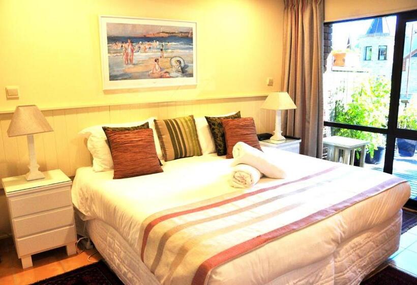 خانه ردیفی 2 خوابه, St James Apartments