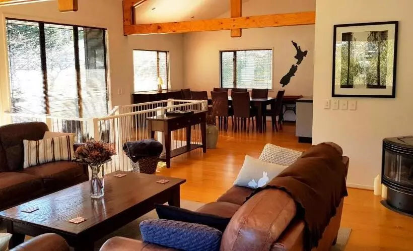 3ベッドルームのデラックスアパートメント, St James Apartments
