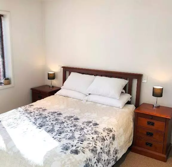 3ベッドルームのデラックスアパートメント, St James Apartments