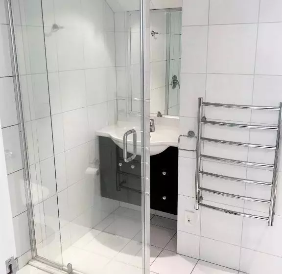 3ベッドルームのデラックスアパートメント, St James Apartments