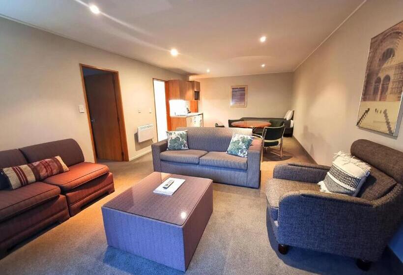 آپارتمان لوکس 1 خوابه, St James Apartments