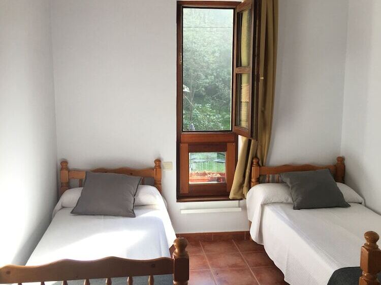 غرفة قياسية, Albergue Cabrales   Hostel